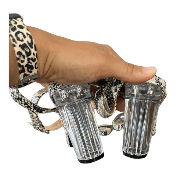 OLIVIA FERGUSON Grey Snake Print Heels. Size 7.5 NWOT - Picture 6 of 7